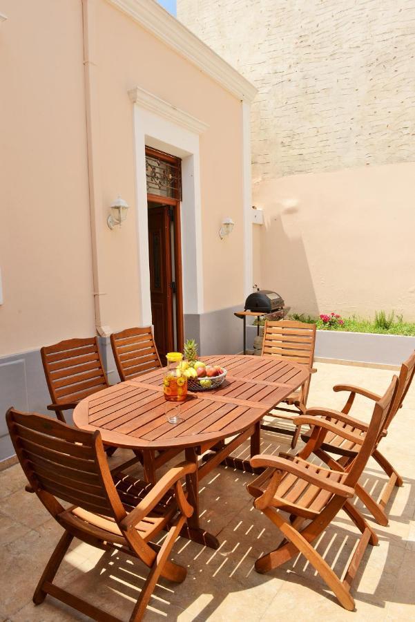 Classical Villa Archontiko D&M Rhodes City Esterno foto
